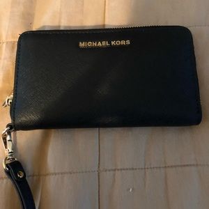 Michael Kors Wristlet Wallet